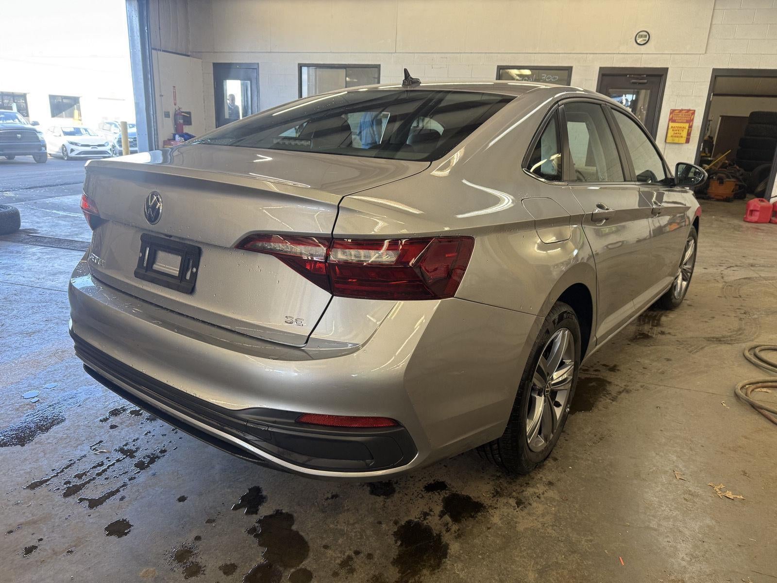 2024 Volkswagen Jetta SE