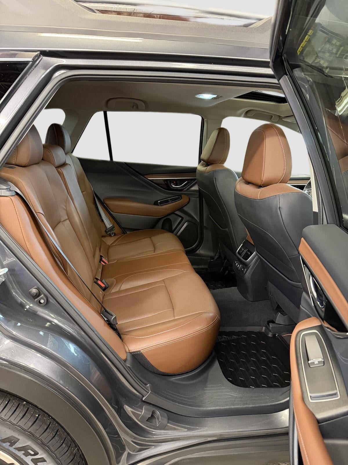 2022 Subaru Outback Touring XT