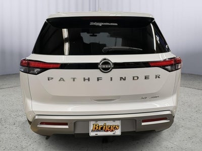 2025 Nissan Pathfinder SL