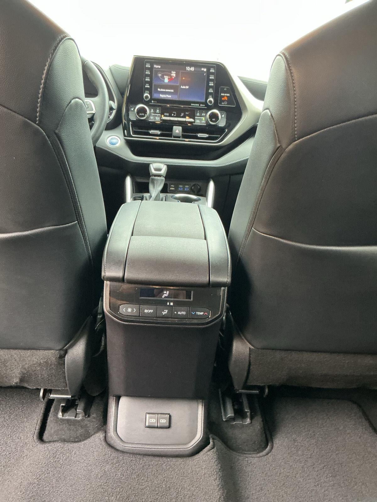 2022 Toyota Highlander Hybrid XLE