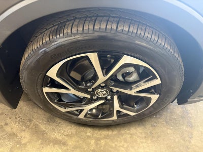 2021 Toyota C-Hr XLE