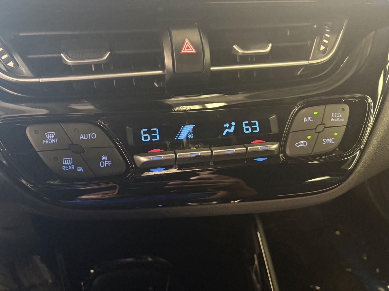 2021 Toyota C-Hr XLE