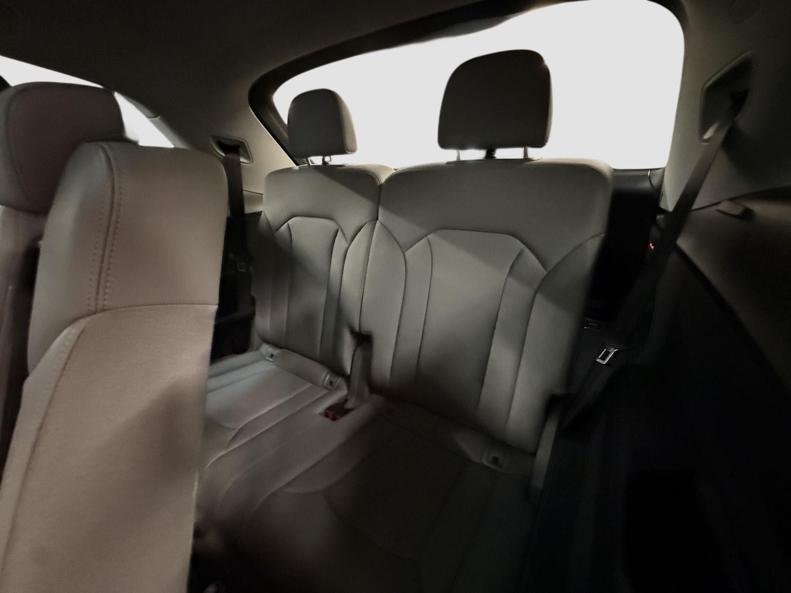 2022 Audi Q7 Premium Plus