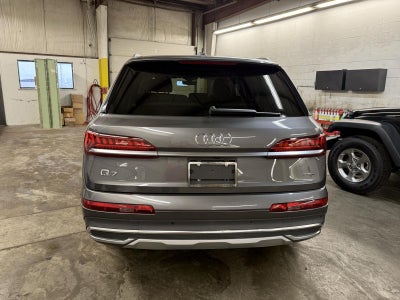 2022 Audi Q7 Premium Plus