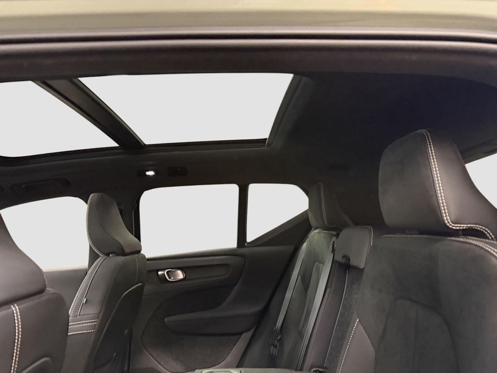 2022 Volvo XC40 RECHARGE Twin Ultimate