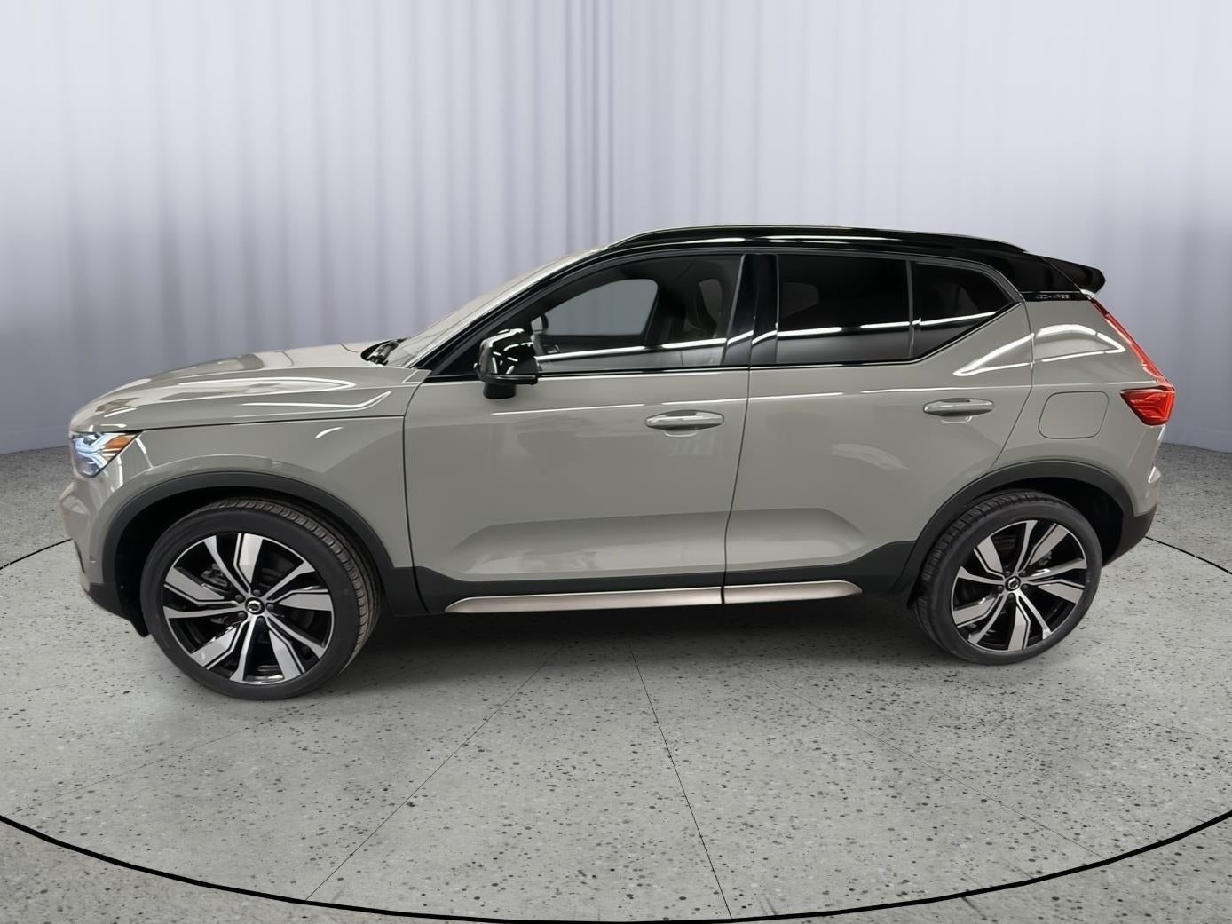 2022 Volvo XC40 RECHARGE Twin Ultimate