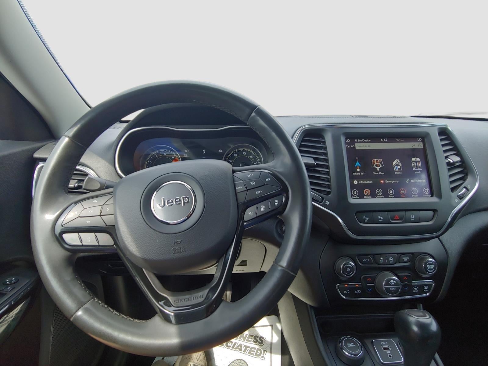 2023 Jeep Cherokee Altitude Lux
