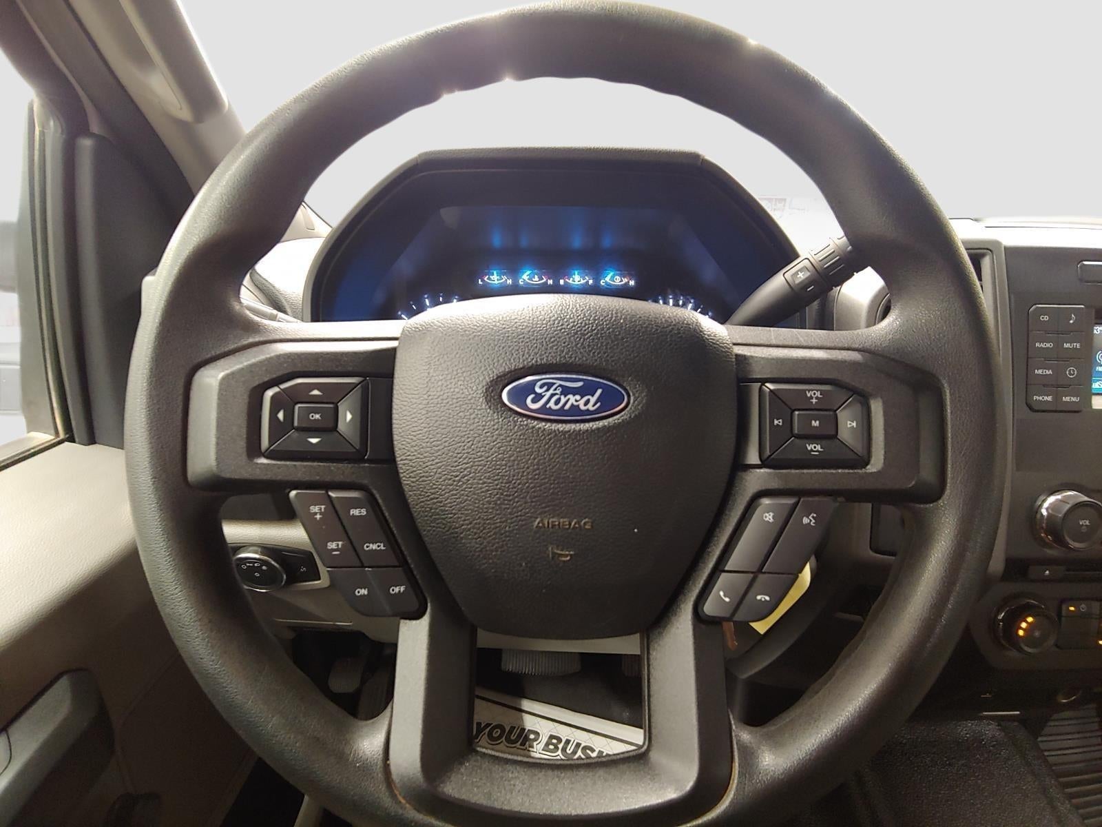 2017 Ford Super Duty F-350 DRW XL