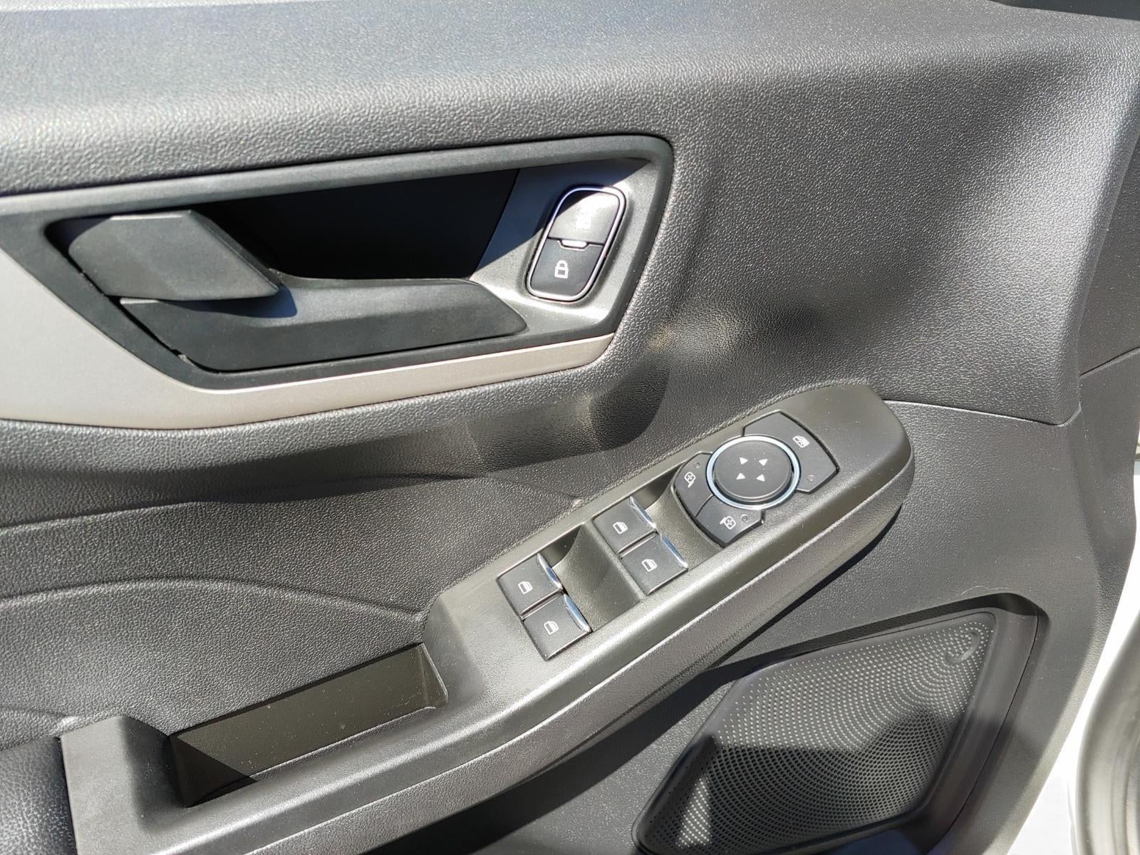 2022 Ford Escape SE Hybrid