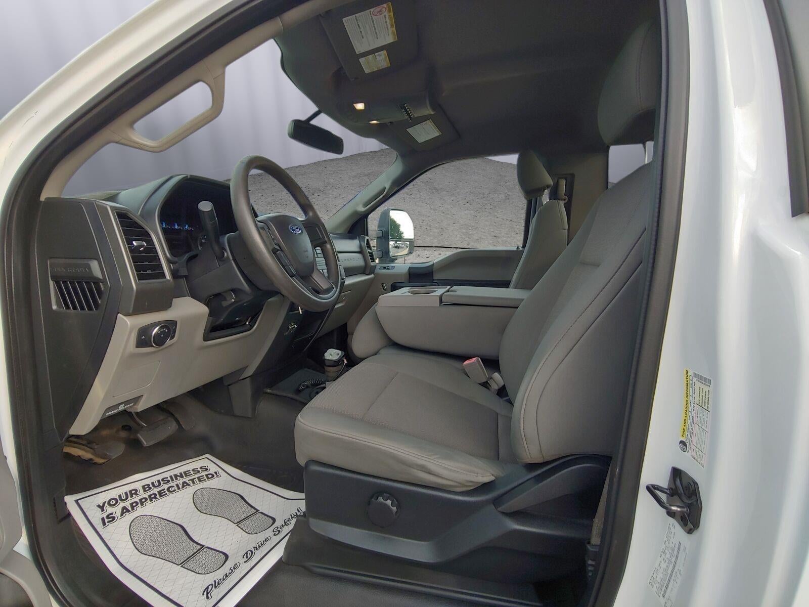 2018 Ford Super Duty F-350 SRW XL