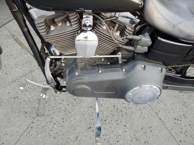 2016 HARLEY-DAVIDSON Dyna Wide Base