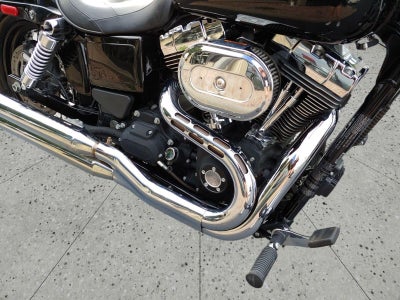 2016 HARLEY-DAVIDSON Dyna Wide Base