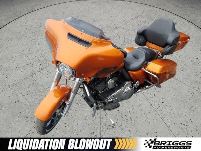 2016 HARLEY-DAVIDSON STREET GLIDE Base