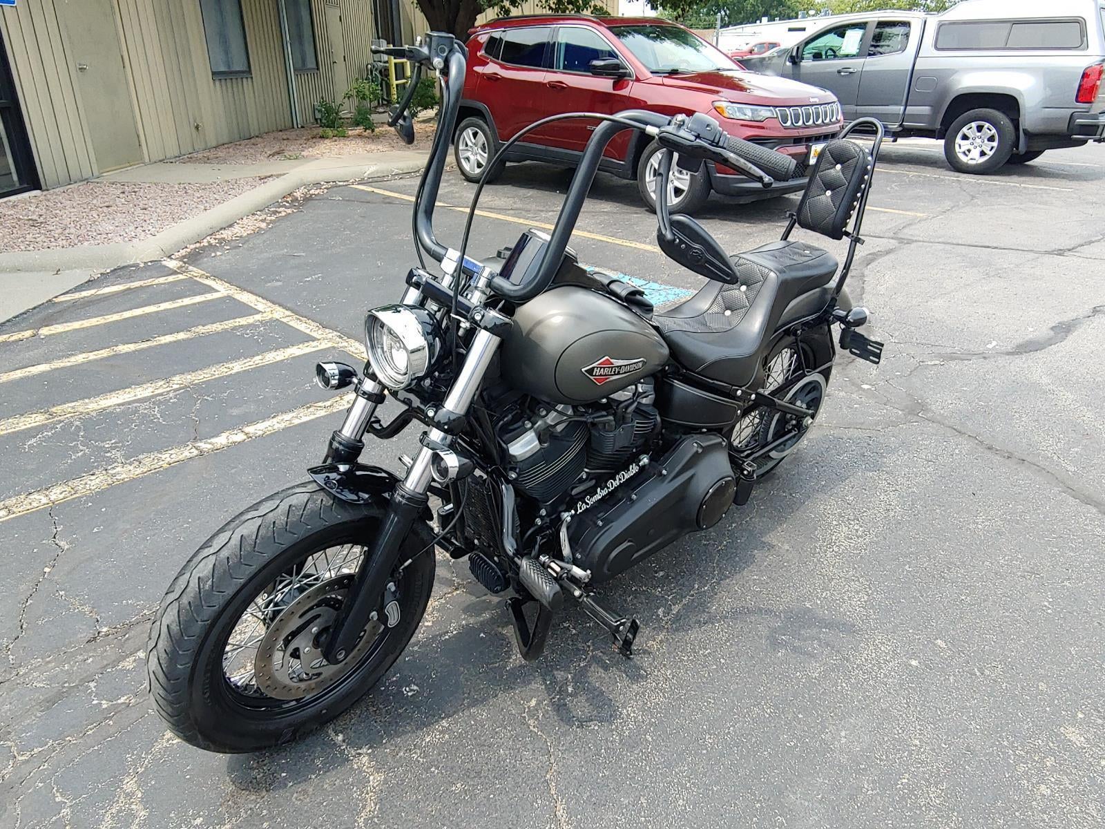 2019 HARLEY-DAVIDSON STREETBOB Base