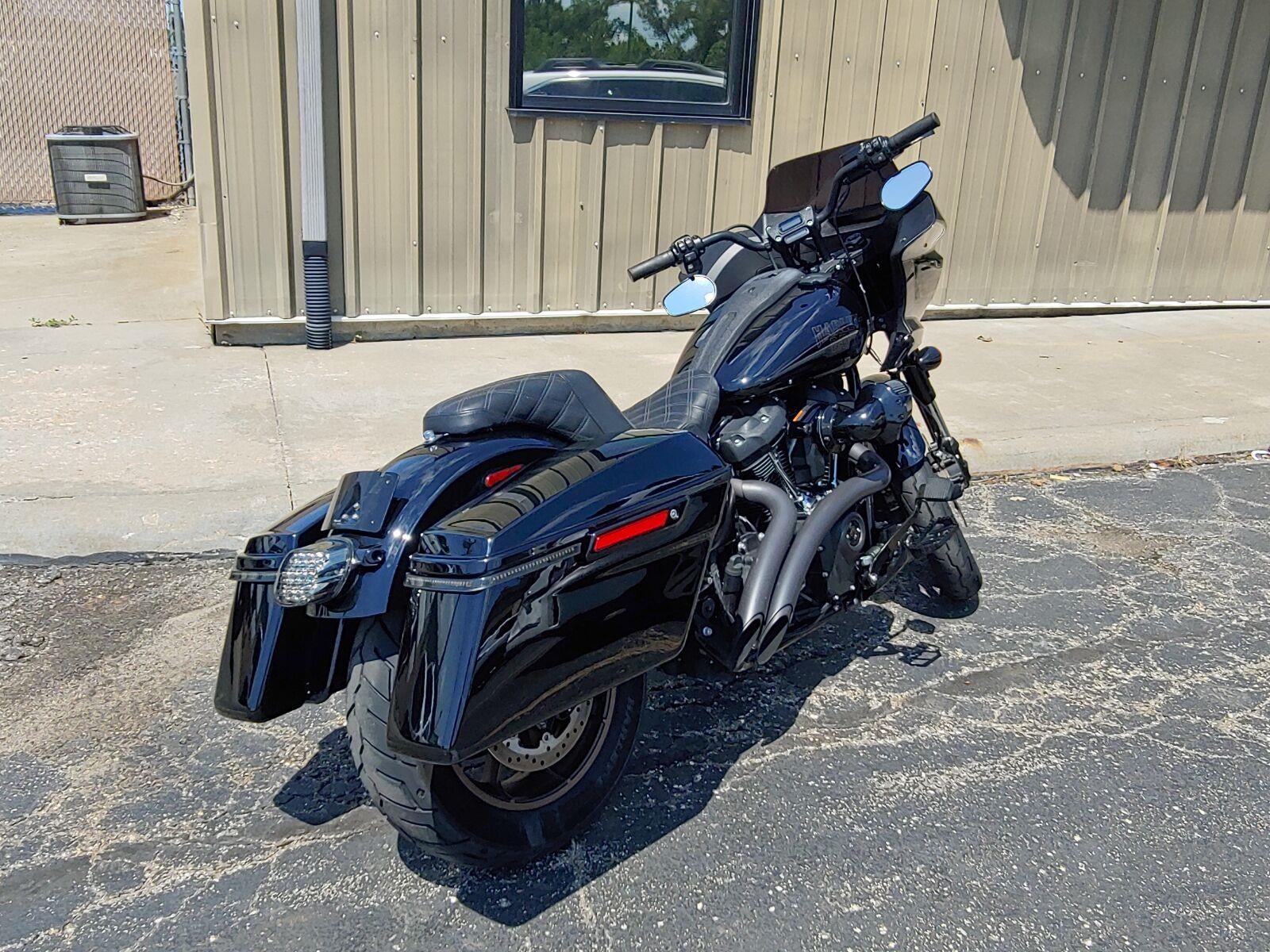2023 HARLEY-DAVIDSON Low Rider Base