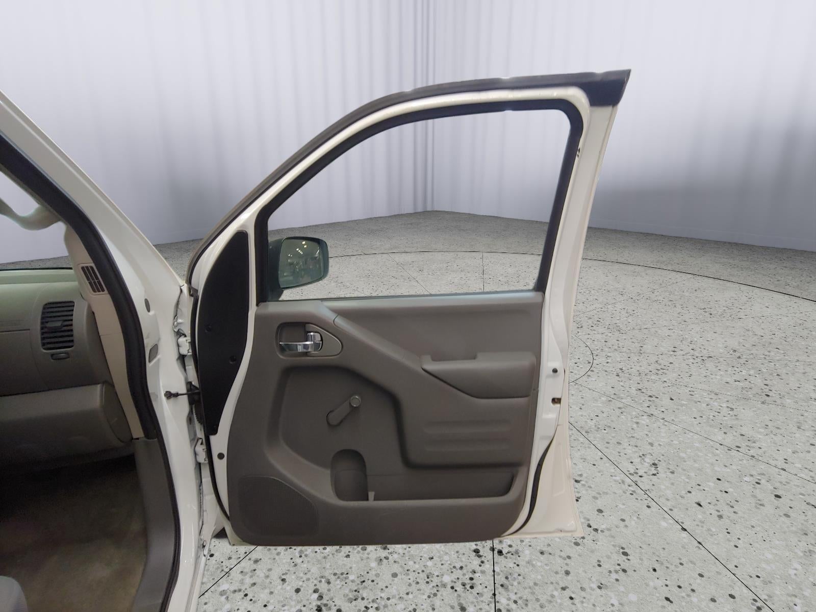 2016 Nissan Frontier S