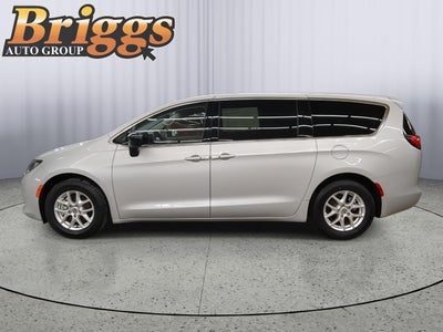 2024 Chrysler Voyager LX