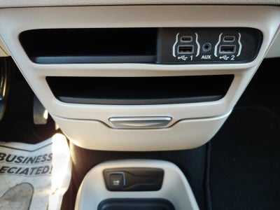 2024 Chrysler Voyager LX