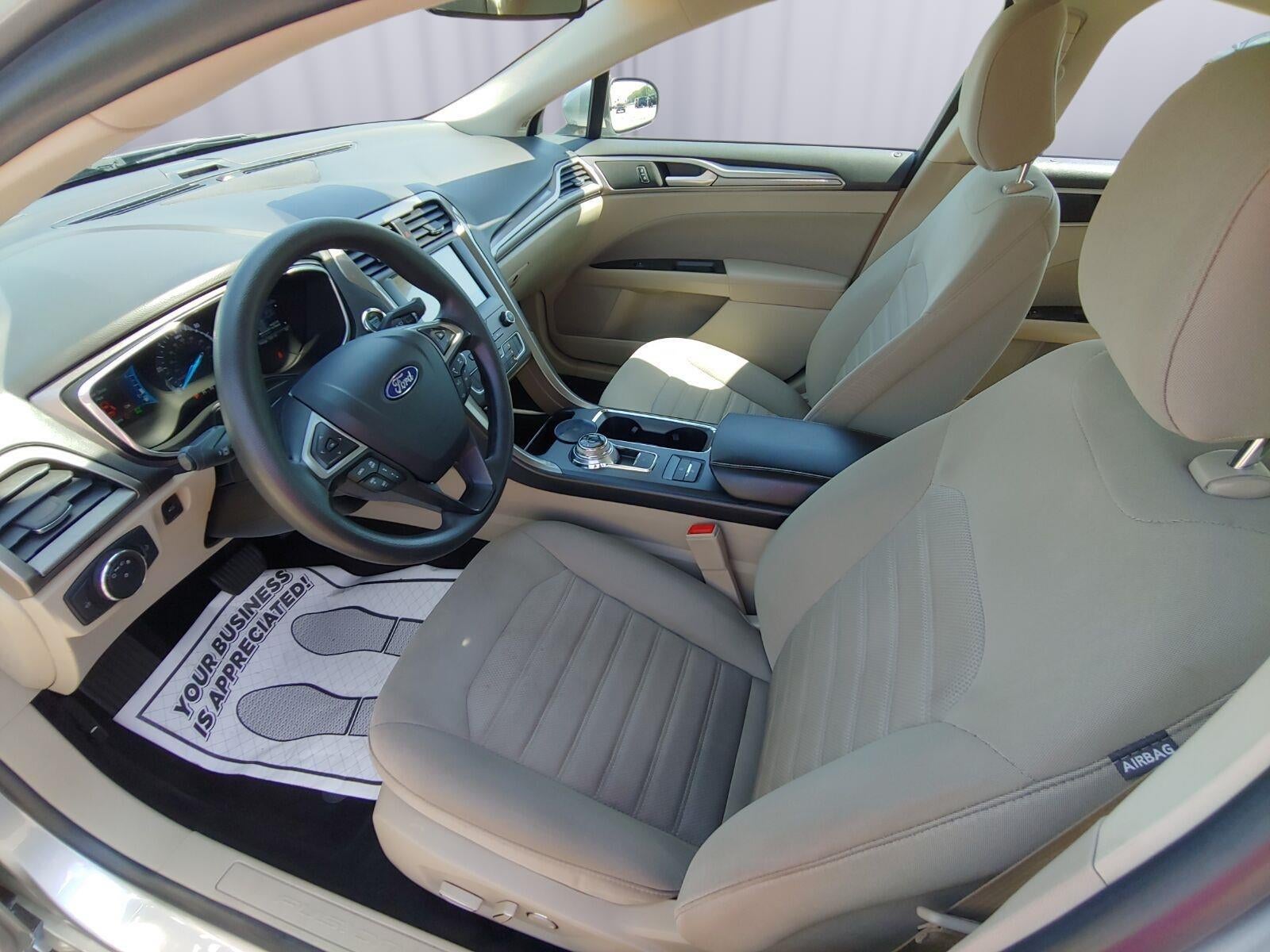 2020 Ford Fusion Hybrid SE