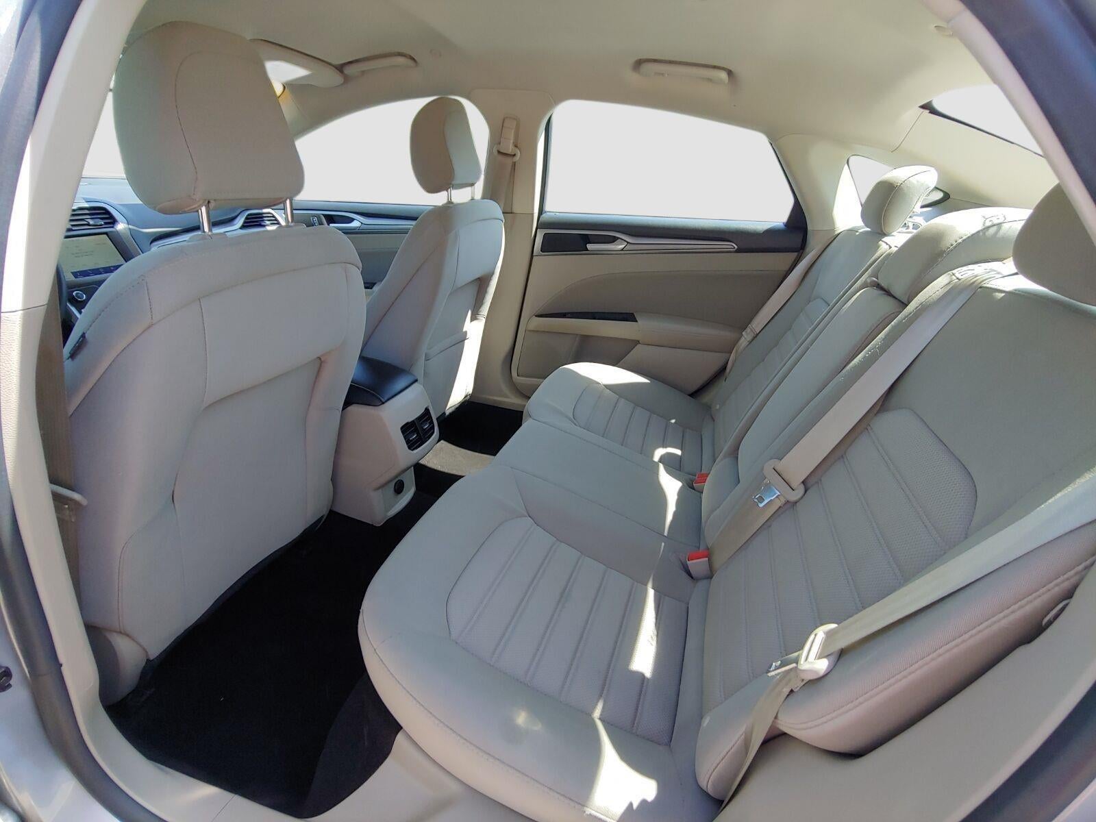 2020 Ford Fusion Hybrid SE
