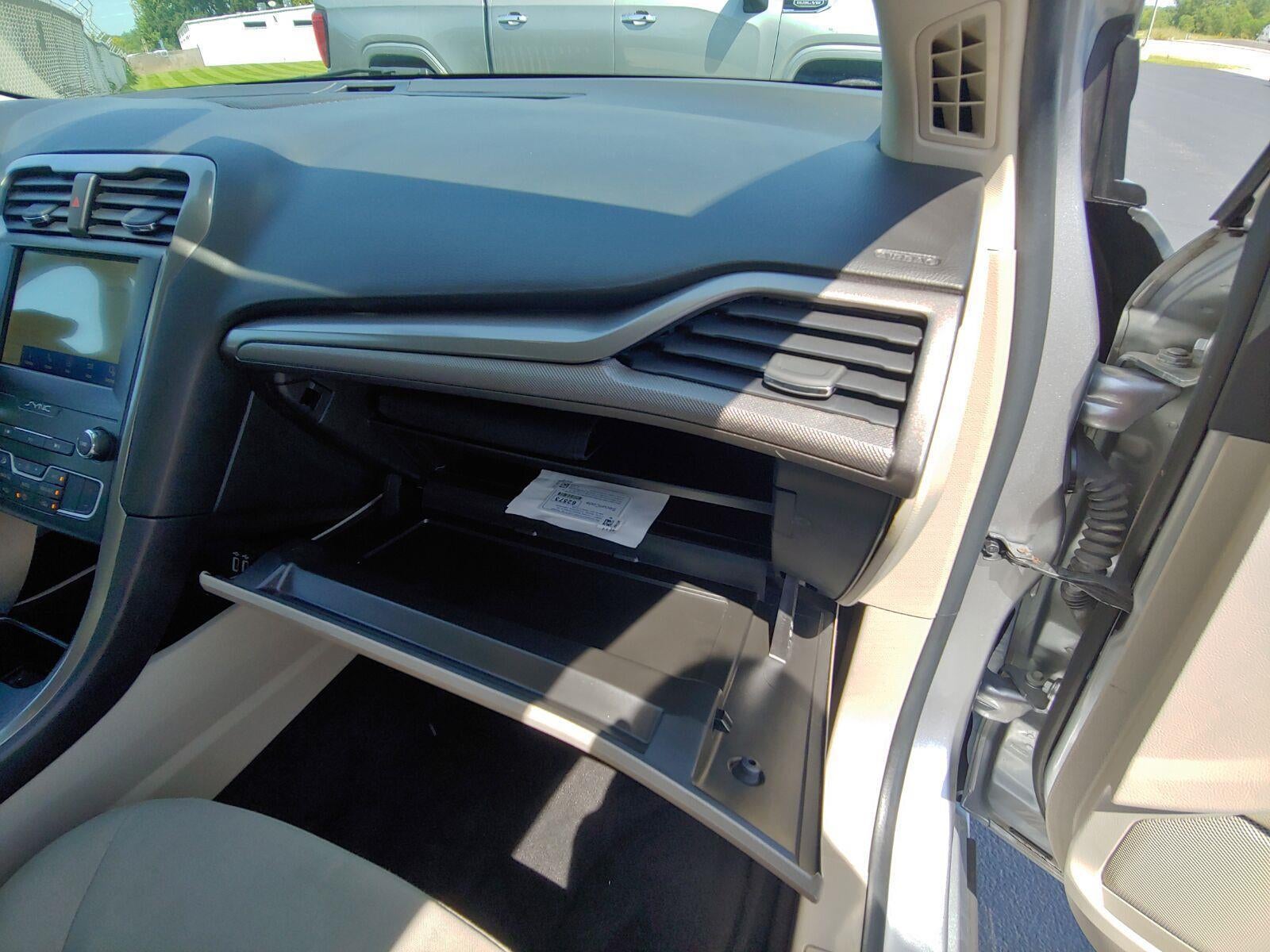 2020 Ford Fusion Hybrid SE