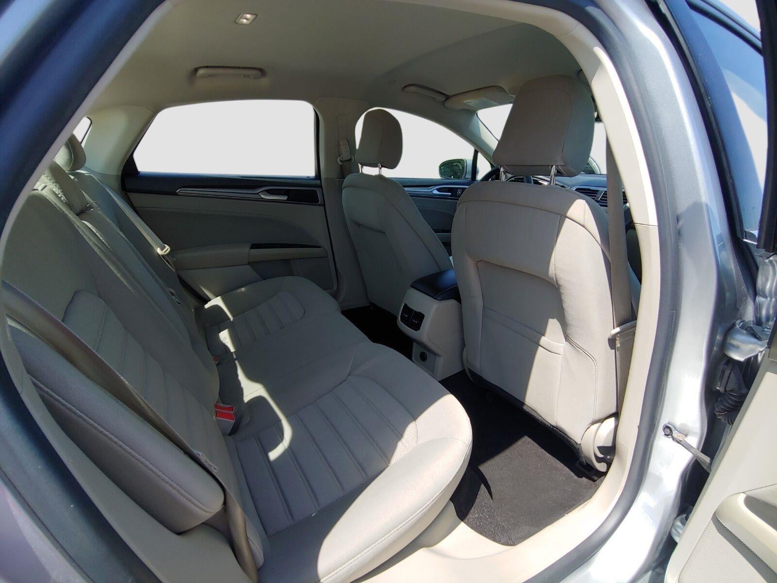 2020 Ford Fusion Hybrid SE