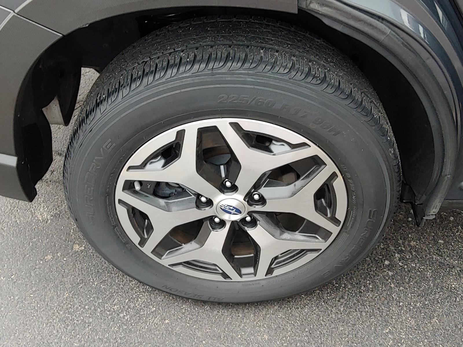 2022 Subaru FORESTER Premium