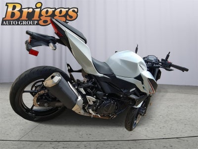 2023 KAWASAKI Z400 Base