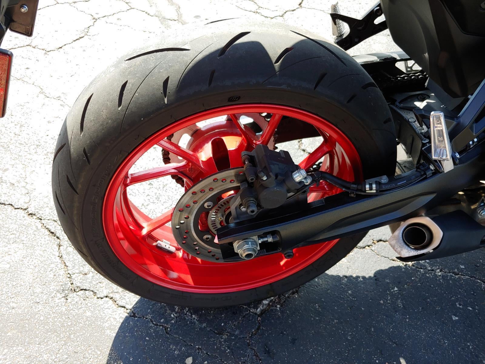 2024 SUZUKI GSX800 Base