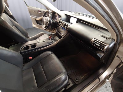 2016 Lexus IS 300 4dr Sdn AWD