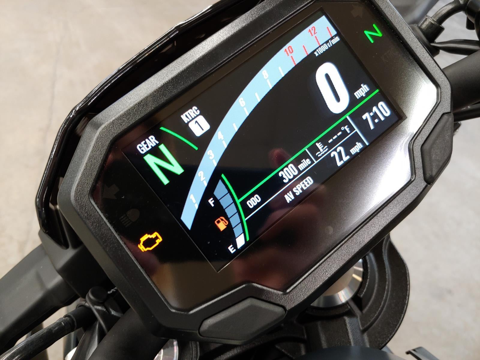 2025 KAWASAKI Z650 Base