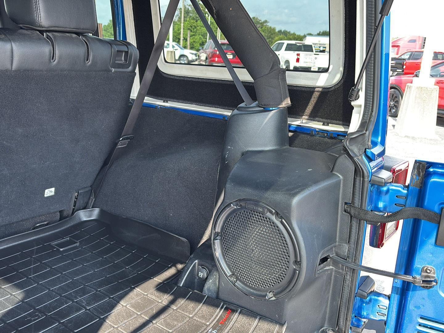2014 Jeep Wrangler Unlimited Altitude