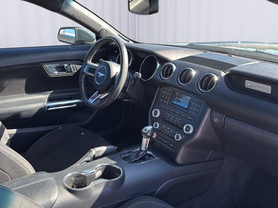 2015 Ford Mustang V6