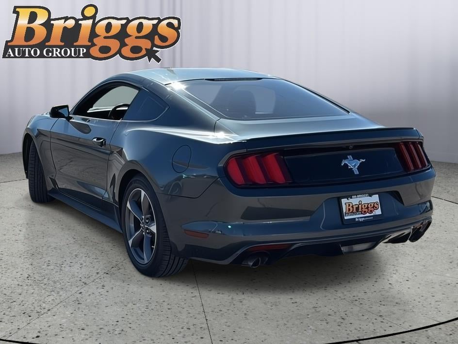 2015 Ford MUSTANG Base