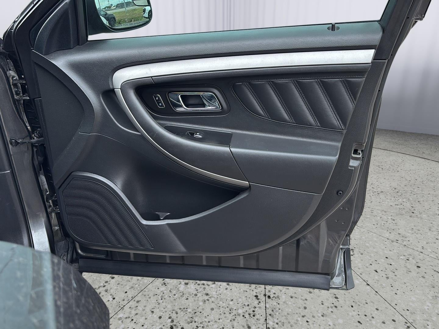 2016 Ford Taurus SEL