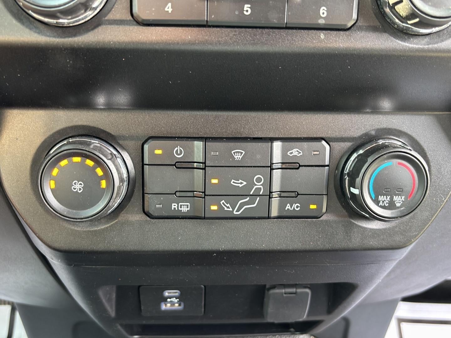 2022 Ford Super Duty F-250 SRW XL