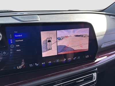 2024 Chevrolet TRAVERSE Base