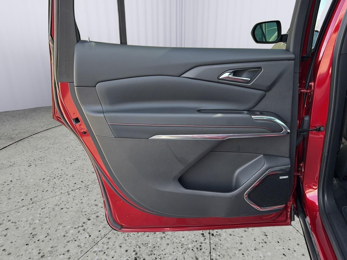 2024 Chevrolet TRAVERSE Base