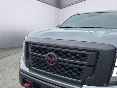 2024 Nissan TITAN sv