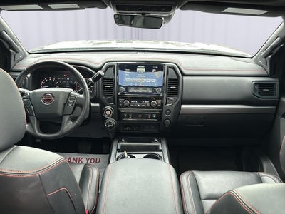 2024 Nissan TITAN sv