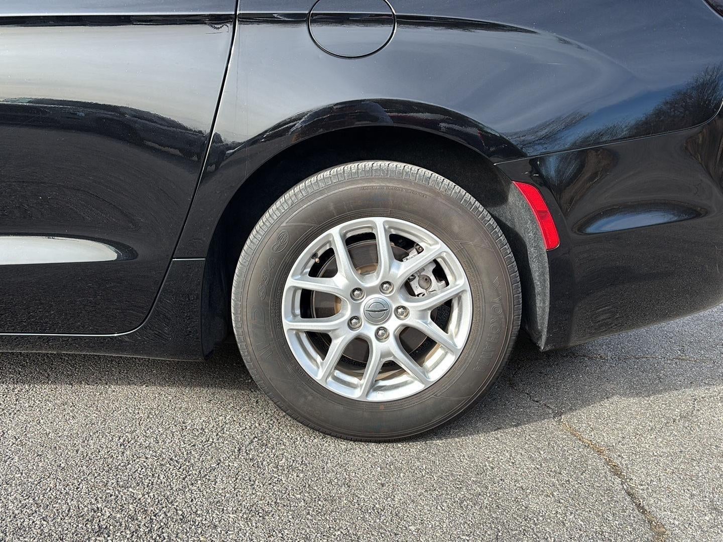 2024 Chrysler Pacifica Touring L