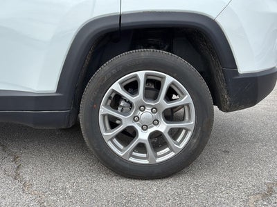 2024 Jeep Compass Latitude Lux