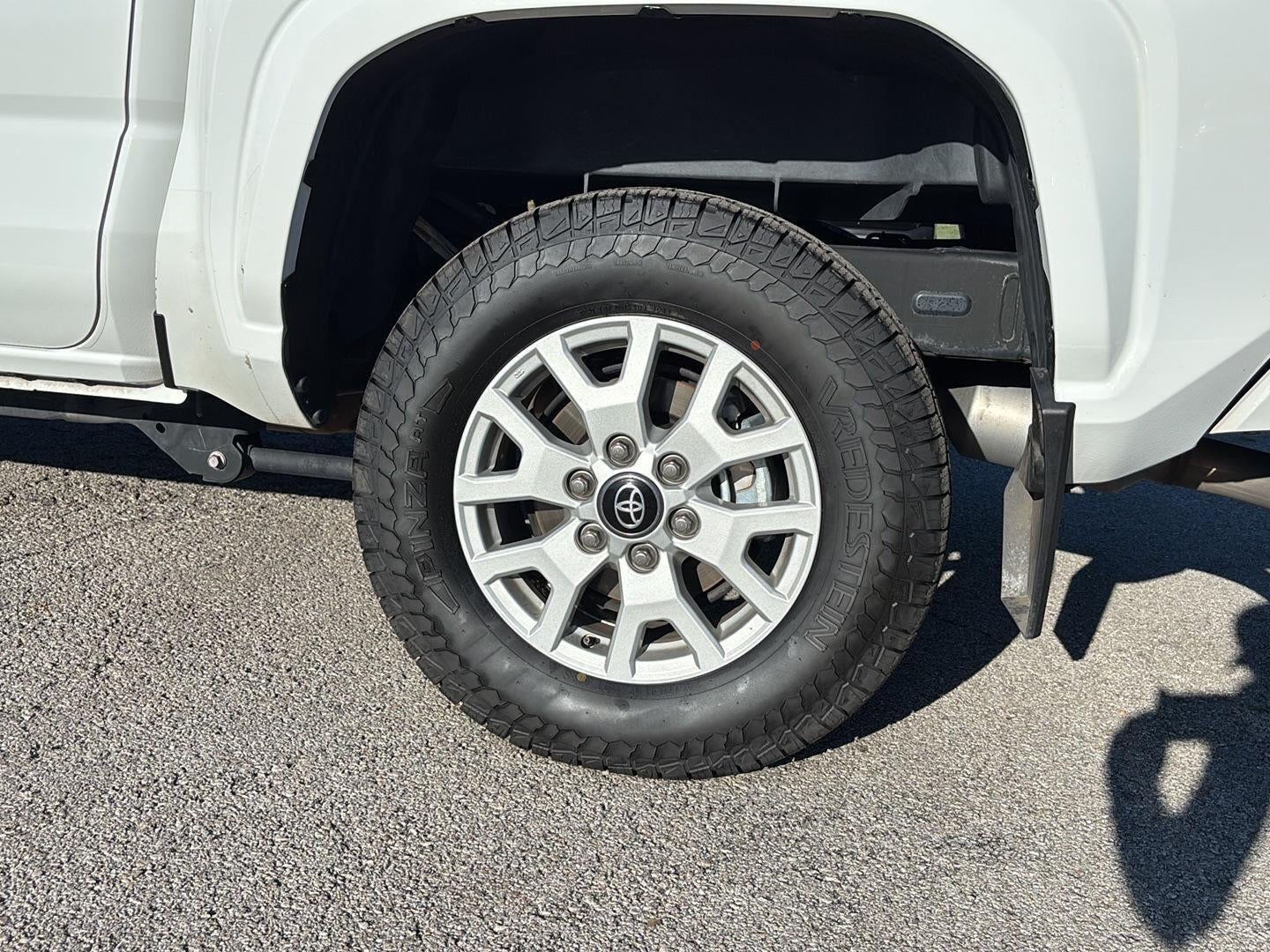 2024 Toyota Tacoma SR5
