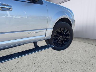 2014 Lincoln Navigator Base