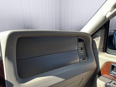 2014 Lincoln Navigator Base