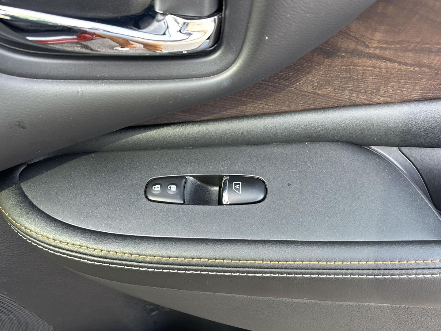 2021 Nissan MURANO Base