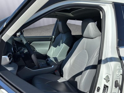 2020 Toyota Highlander Hybrid XLE