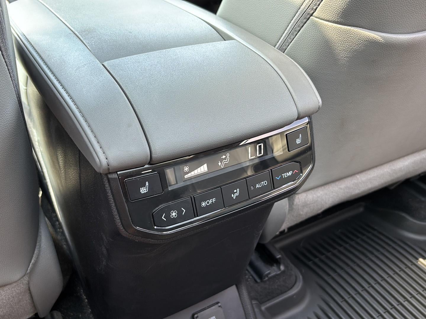 2024 Toyota Highlander Platinum