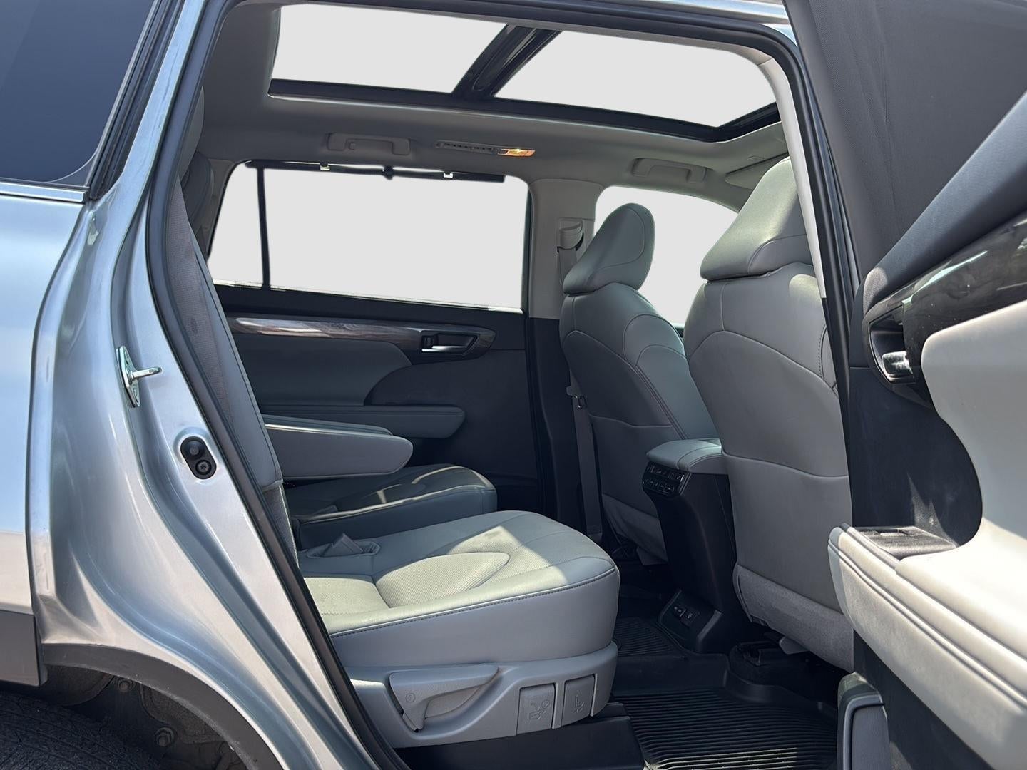 2024 Toyota Highlander Platinum