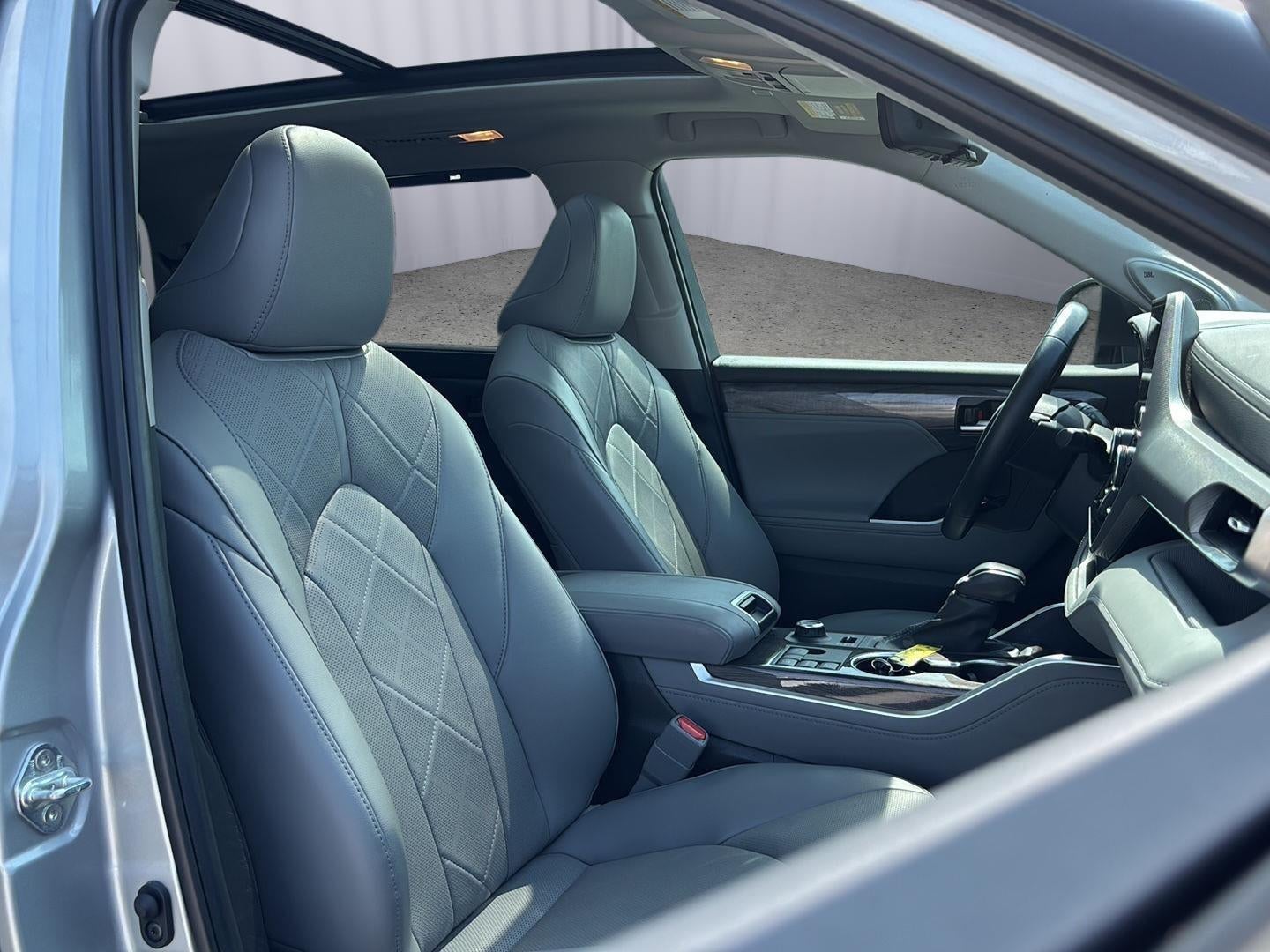 2024 Toyota Highlander Platinum